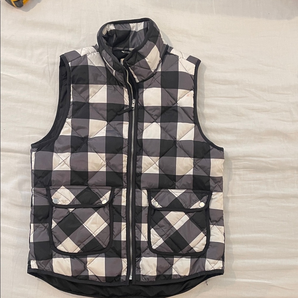 Woolrich Black and Gray Puffer Vest